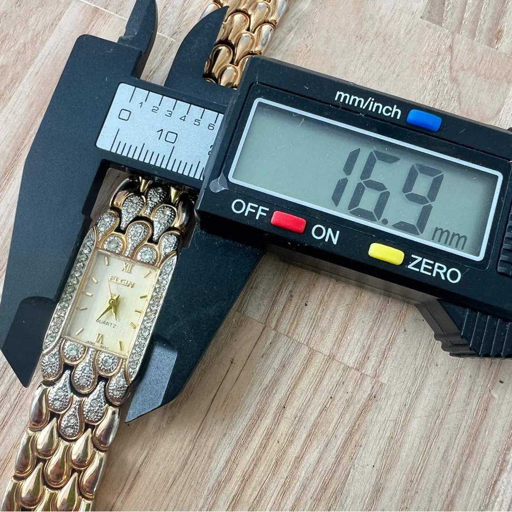 Elgin ladies rectangular gold tone bracelet dress watch NEW BATTERY